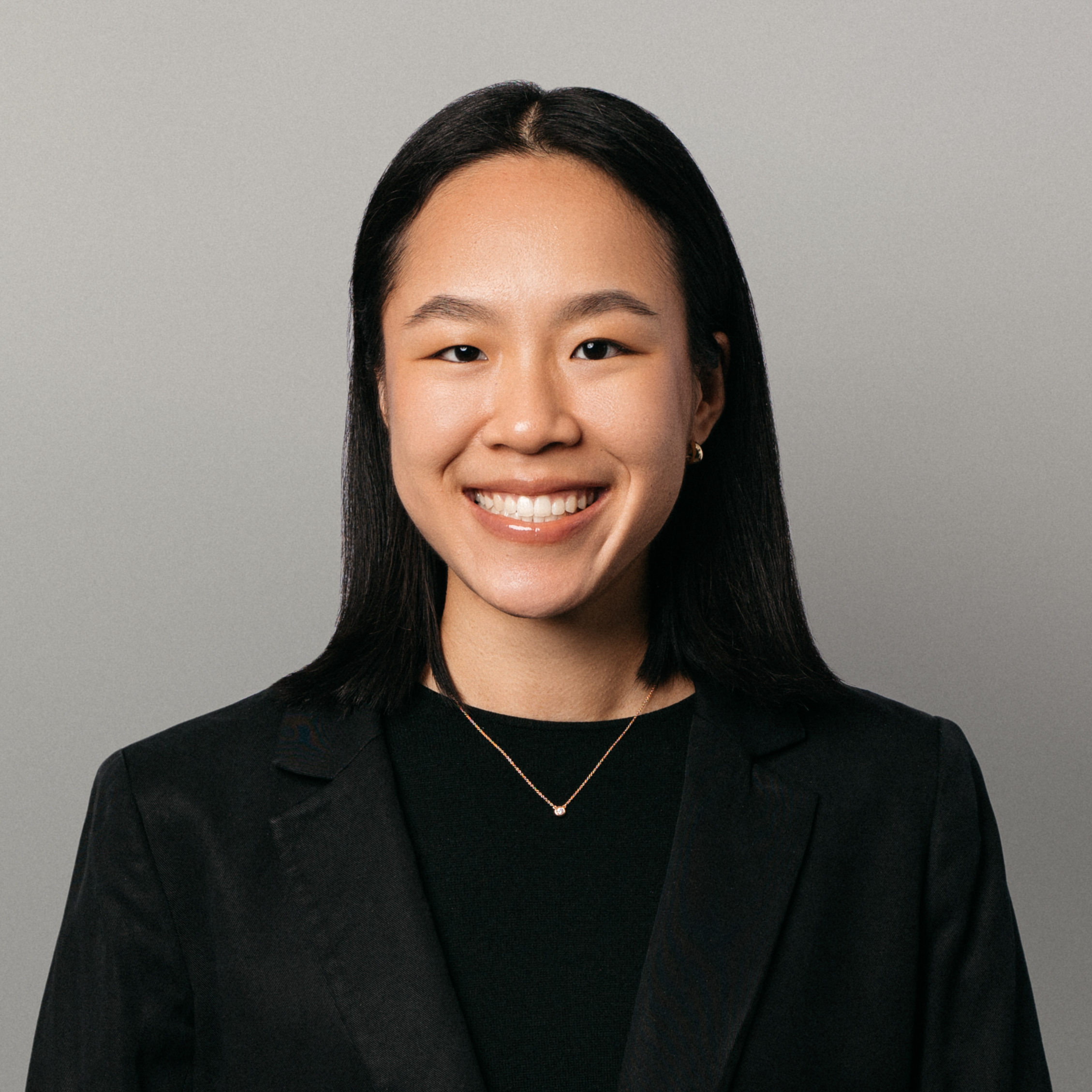 Headshot of Michelle Lee, Language Strategist at maslansky + partners