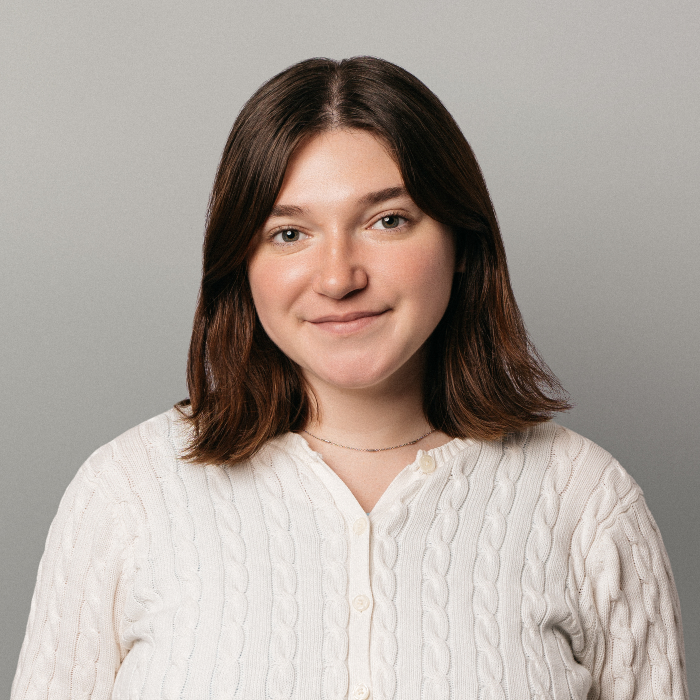 Headshot of Grace Winters, Senior Language Strategist at maslansky + partners