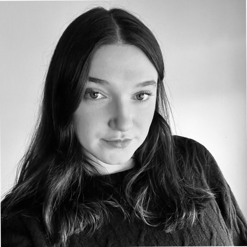 Headshot of Grace Winters, Senior Language Strategist at maslansky+partners