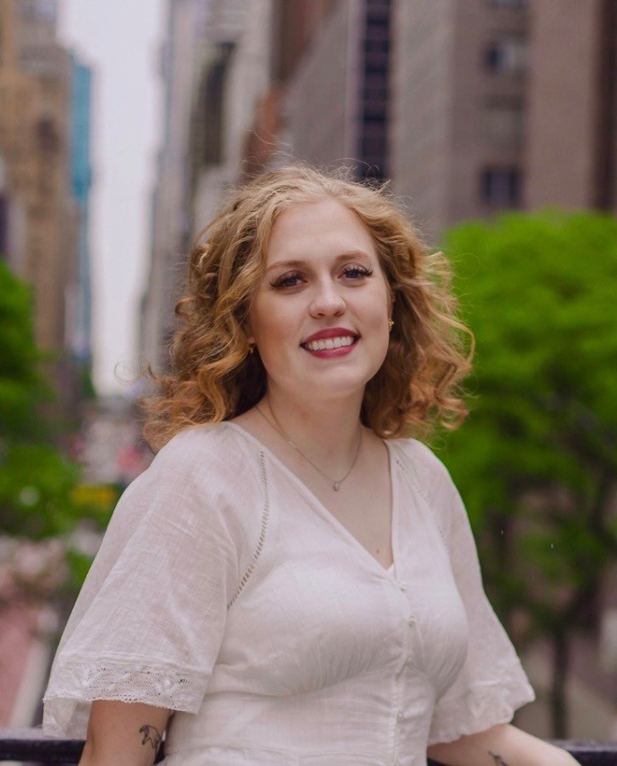 Headshot of Greta Chase, Associate Language Strategist for maslansky + partners